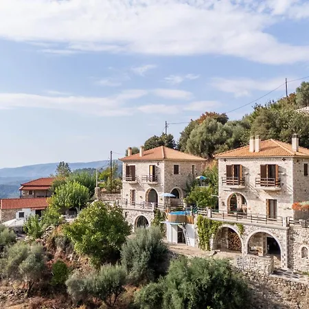 Apartment Mountain Oasis - Pool & Playground Near Neda Falls Kalitsaina