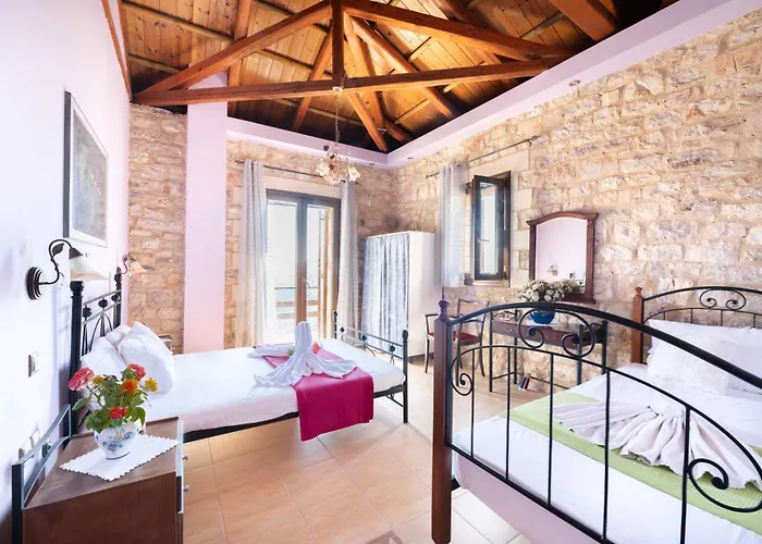 Mountain Oasis - Pool & Playground Near Neda Falls