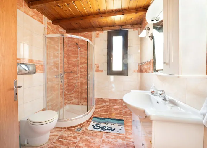 Daire Mountain Oasis - Pool & Playground Near Neda Falls Kalitsaina