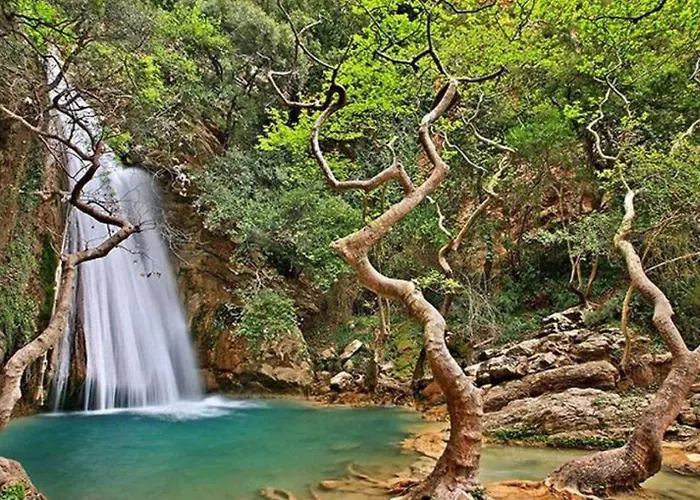 Mountain Oasis - Pool & Playground Near Neda Falls Daire Kalitsaina